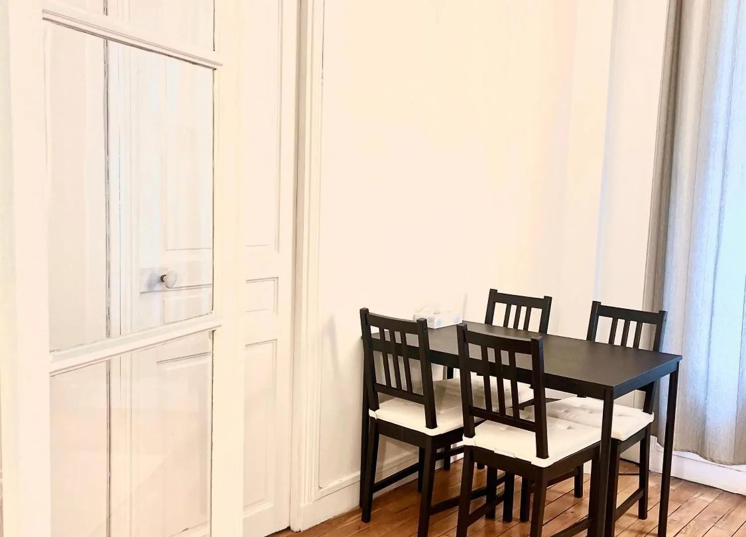 Spacious Flat Near Montparnasse Bausset 4Th Παρίσι Διαμέρισμα